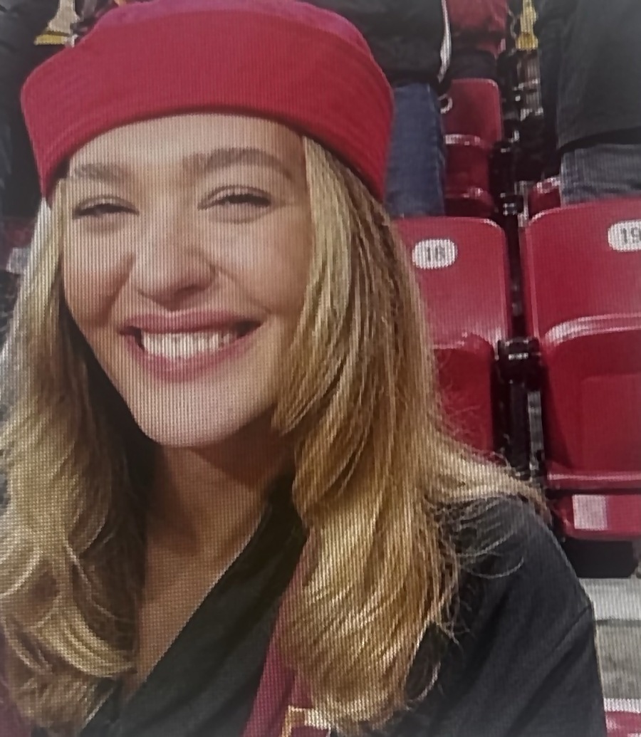 Melisa Döngel derbide kırmızı şapkayla